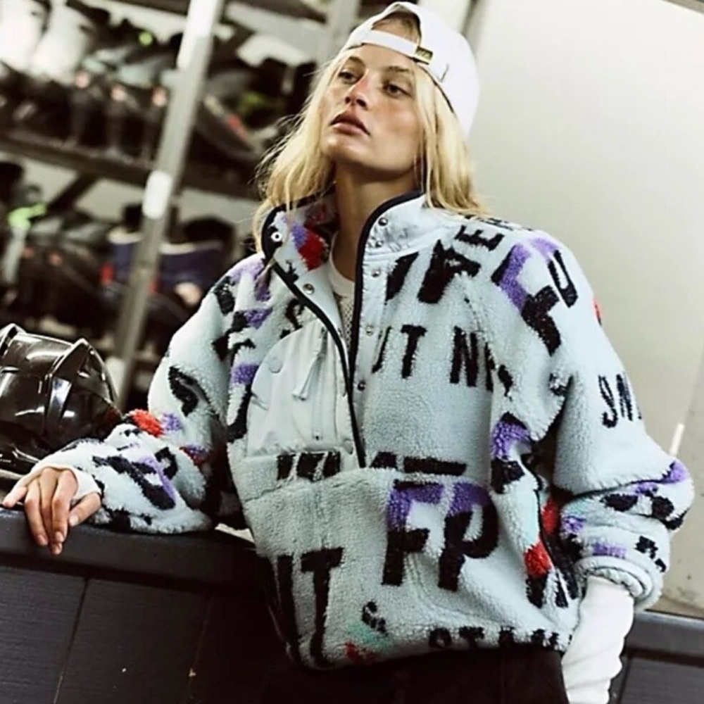 NWT FP Movement Hit The Slopes Printed Fleece Jacket - Picture 4 of 4